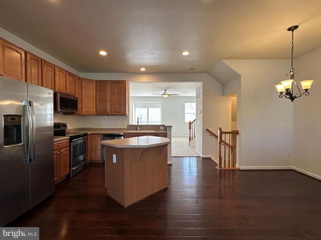 25274 GOTHIC SQ, Chantilly, VA 20152