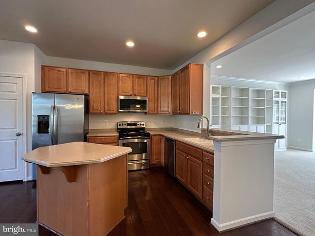 25274 GOTHIC SQ, Chantilly, VA 20152