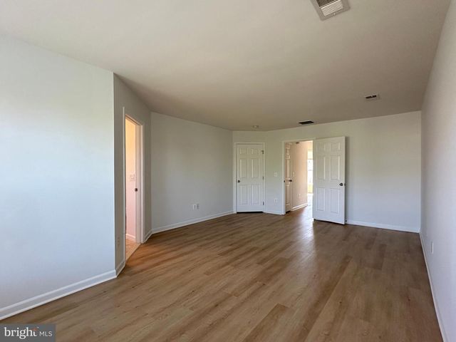 25274 GOTHIC SQ, Chantilly, VA 20152