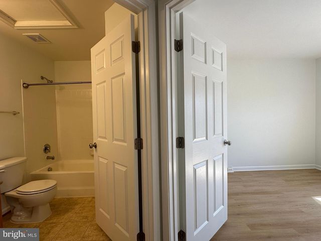 25274 GOTHIC SQ, Chantilly, VA 20152