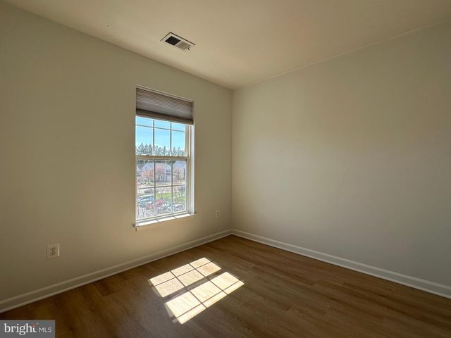 25274 GOTHIC SQ, Chantilly, VA 20152