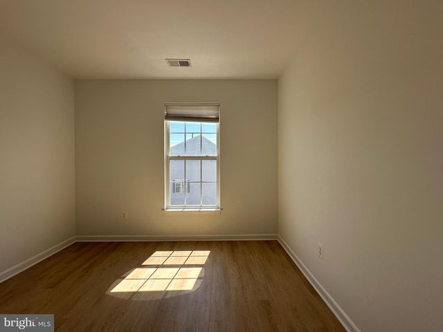 25274 GOTHIC SQ, Chantilly, VA 20152