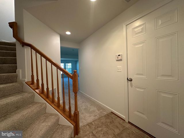 25274 GOTHIC SQ, Chantilly, VA 20152