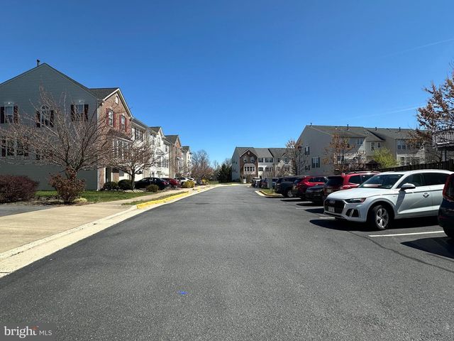 25274 GOTHIC SQ, Chantilly, VA 20152