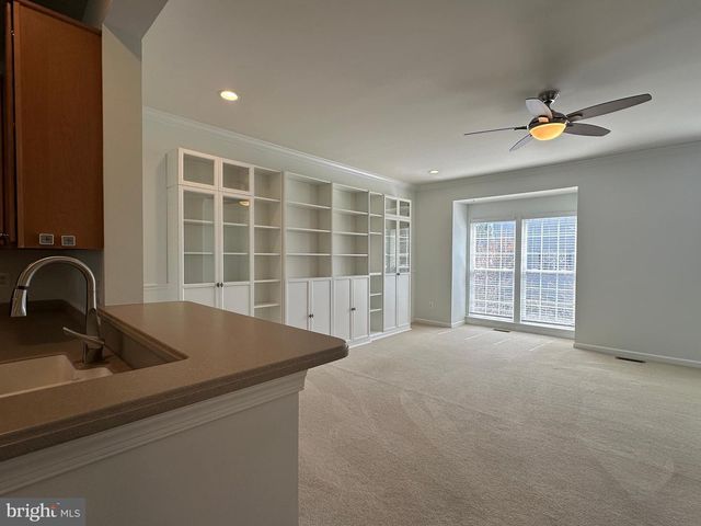 25274 GOTHIC SQ, Chantilly, VA 20152