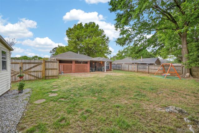 106 Shannon Court, Prattville, AL 36066