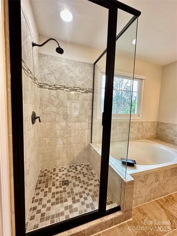 126 Lake Davidson Circle, Davidson, NC 28036