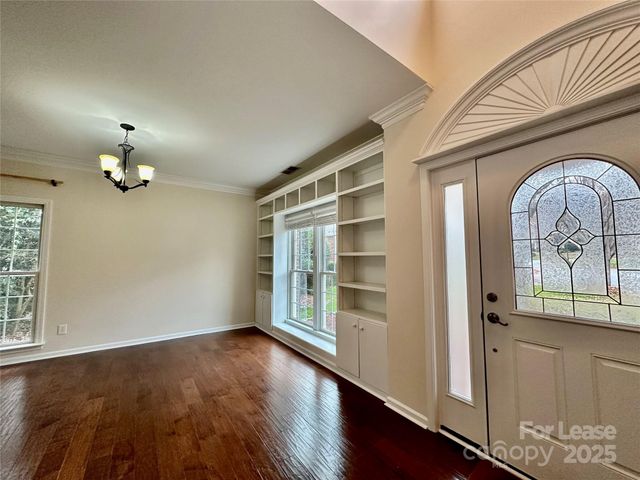 126 Lake Davidson Circle, Davidson, NC 28036