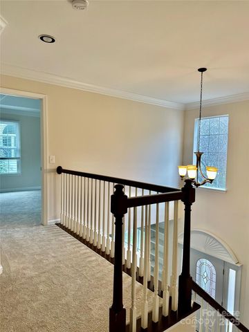 126 Lake Davidson Circle, Davidson, NC 28036