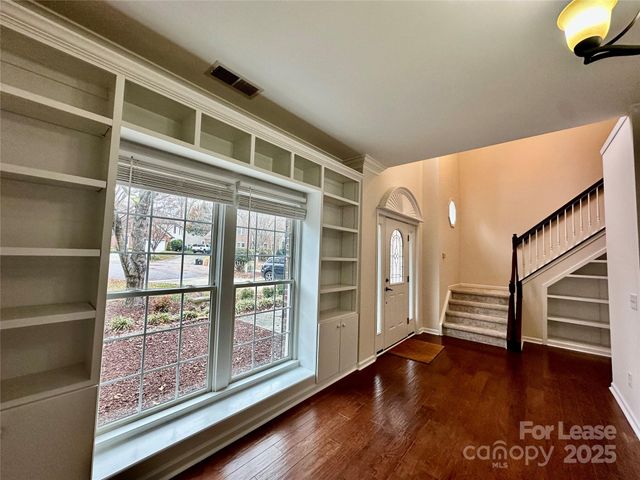 126 Lake Davidson Circle, Davidson, NC 28036