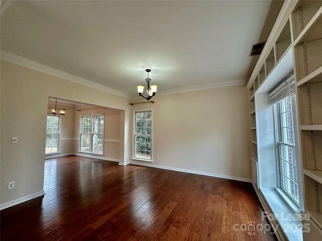 126 Lake Davidson Circle, Davidson, NC 28036