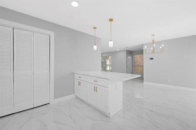 6326 Cambridge Glen Lane, Houston, TX 77035
