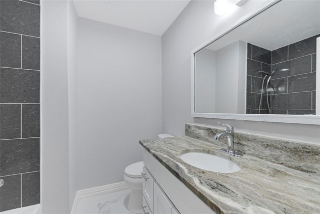 6326 Cambridge Glen Lane, Houston, TX 77035