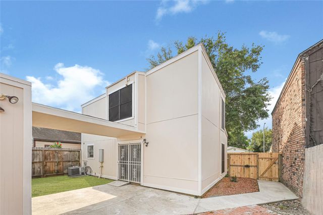 6326 Cambridge Glen Lane, Houston, TX 77035