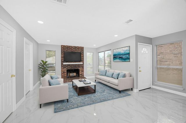 6326 Cambridge Glen Lane, Houston, TX 77035