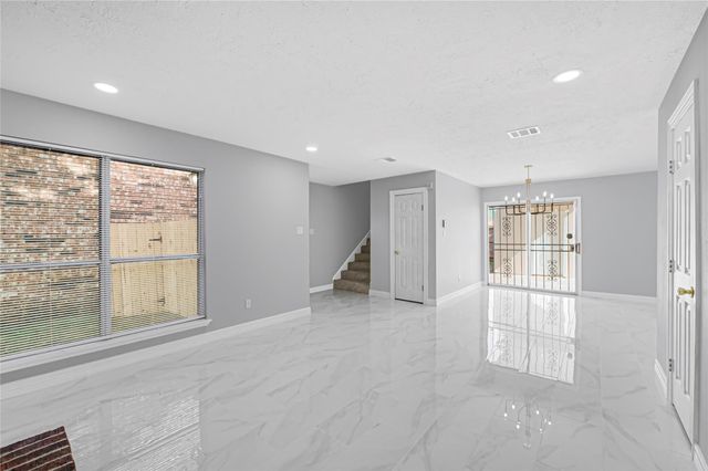 6326 Cambridge Glen Lane, Houston, TX 77035