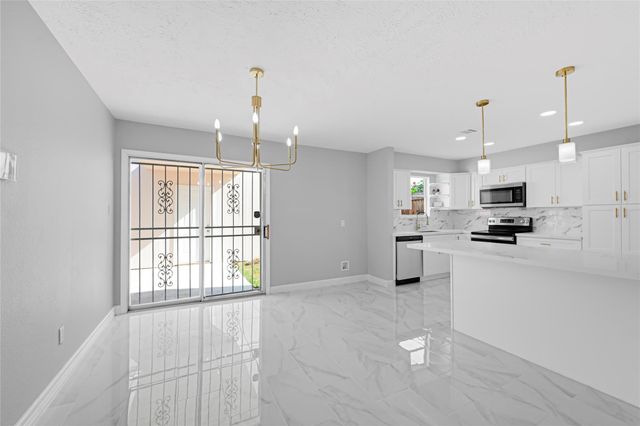6326 Cambridge Glen Lane, Houston, TX 77035