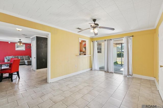 9490 Dabney Dr, Denham Springs, LA 70726