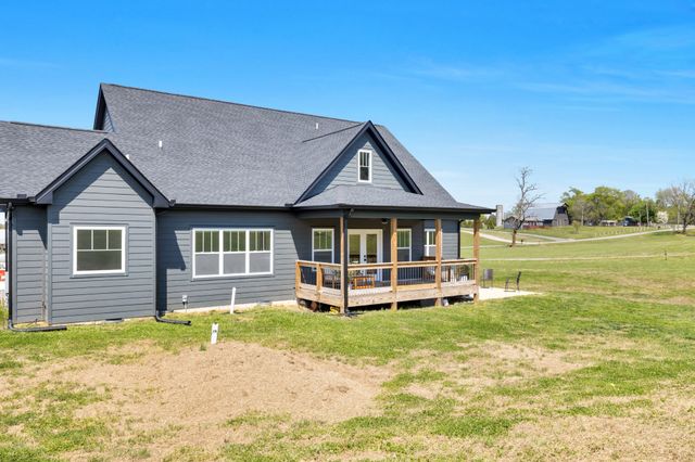 4247 Turnersville Rd, Cedar Hill, TN 37032