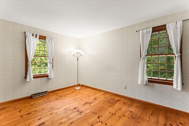 9 E Harbor Drive, Teaticket, MA 02536