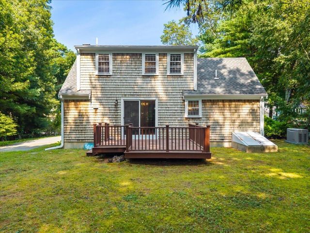 9 E Harbor Drive, Teaticket, MA 02536