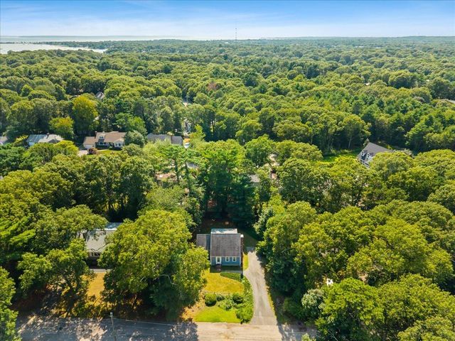 9 E Harbor Drive, Teaticket, MA 02536