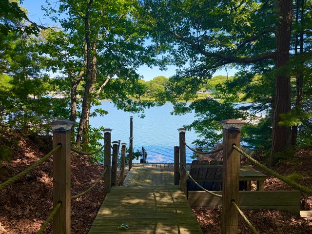 9 E Harbor Drive, Teaticket, MA 02536