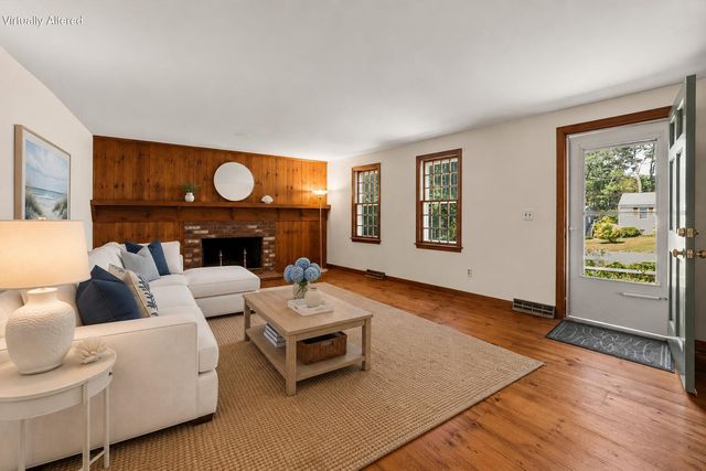 9 E Harbor Drive, Teaticket, MA 02536