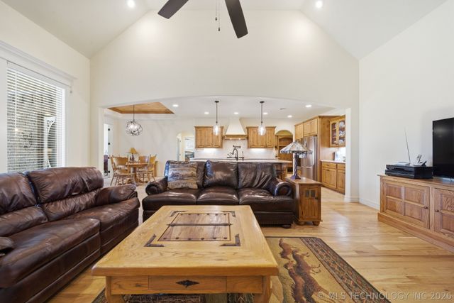 6321 N 24th Street, Broken Arrow, OK 74014