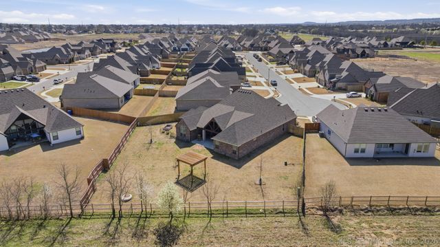 6321 N 24th Street, Broken Arrow, OK 74014