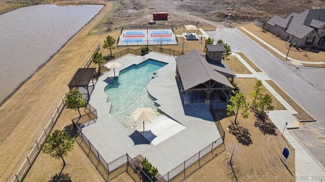 6321 N 24th Street, Broken Arrow, OK 74014