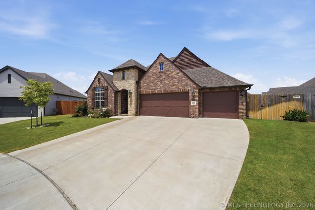 6321 N 24th Street, Broken Arrow, OK 74014