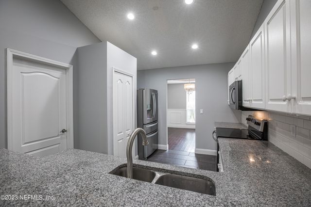 13607 CAPISTRANO Drive S, Jacksonville, FL 32224