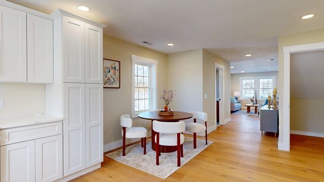 46 Hastings Avenue, Worcester, MA 01606