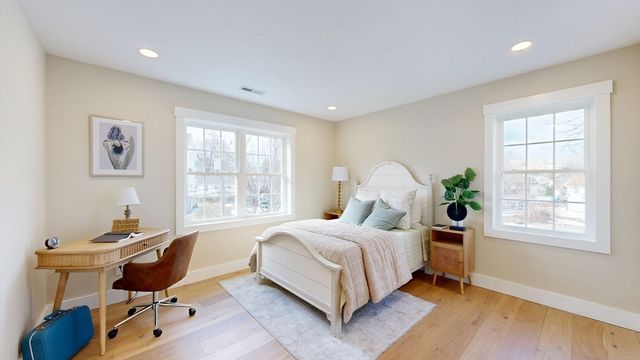 46 Hastings Avenue, Worcester, MA 01606