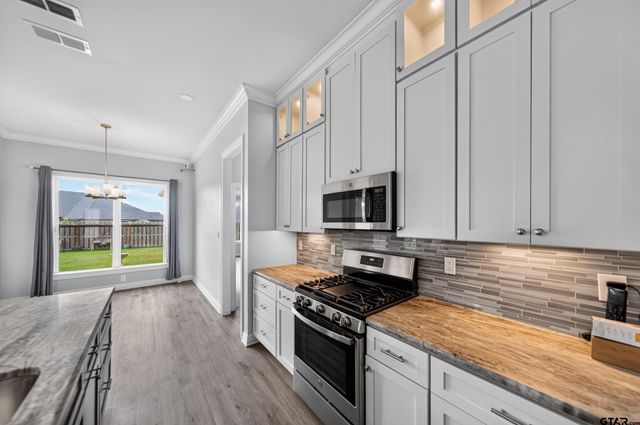 1712 Stephanie Dr, Whitehouse, TX 75791