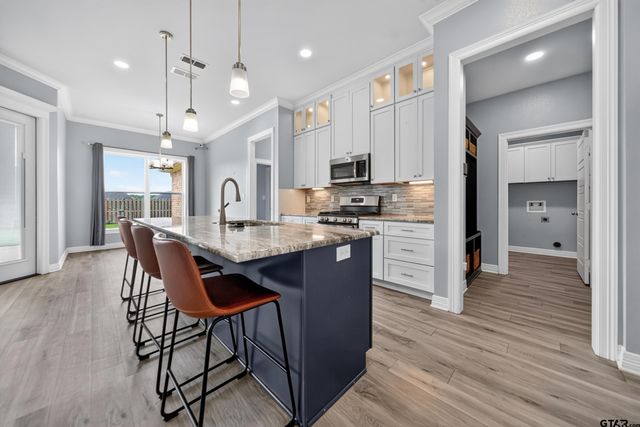 1712 Stephanie Dr, Whitehouse, TX 75791