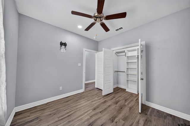 1712 Stephanie Dr, Whitehouse, TX 75791