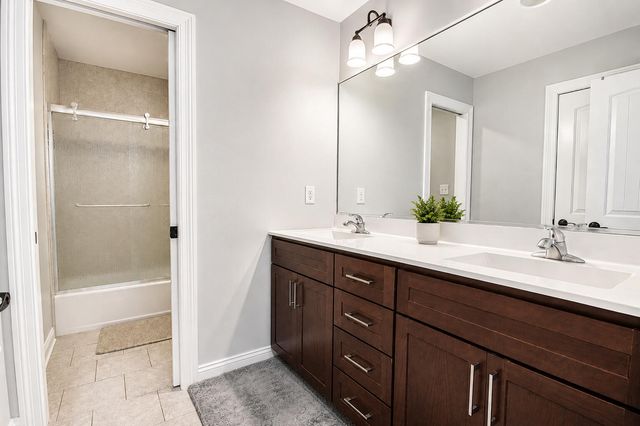 9763 Garden Way, St. John, IN 46373