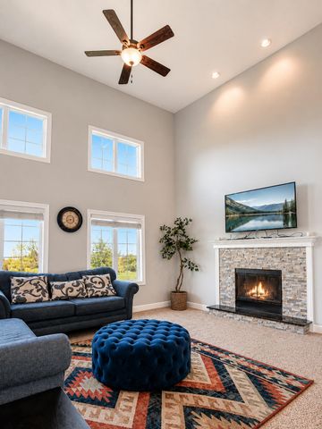 9763 Garden Way, St. John, IN 46373