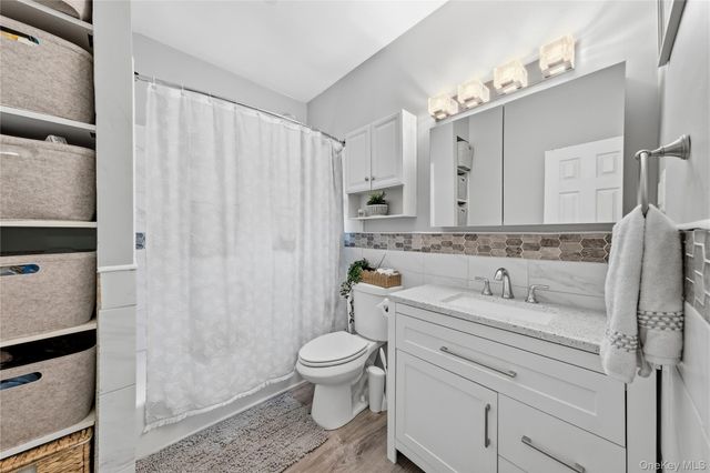 3 Herd Lane, East Setauket, NY 11733