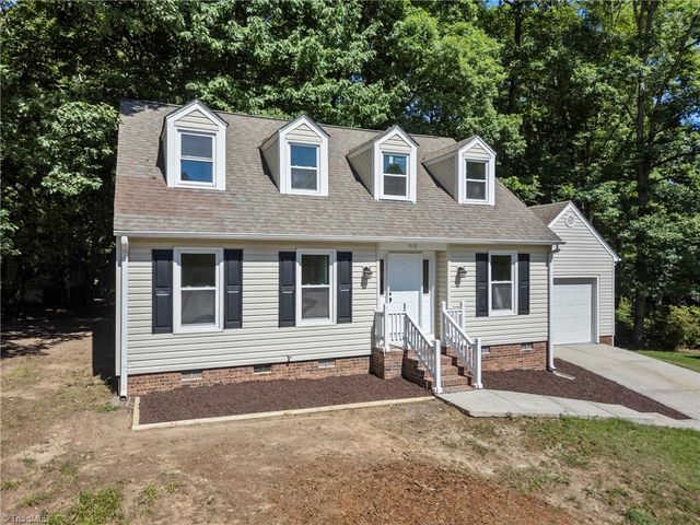 942 Chatfield Drive, Jamestown, NC 27282