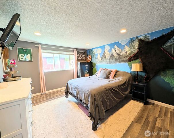 1710 W Young, Elma, WA 98541