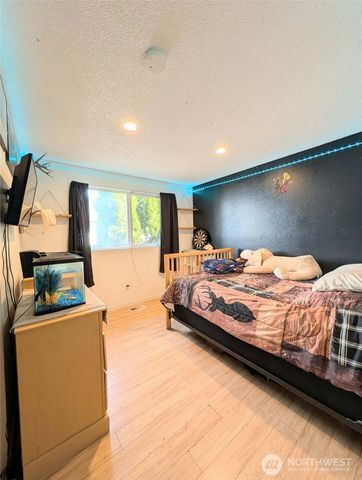 1710 W Young, Elma, WA 98541