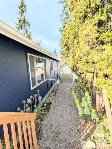 1710 W Young, Elma, WA 98541