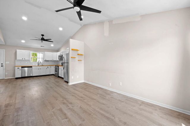 99 Sanders Drive, Florence, KY 41042