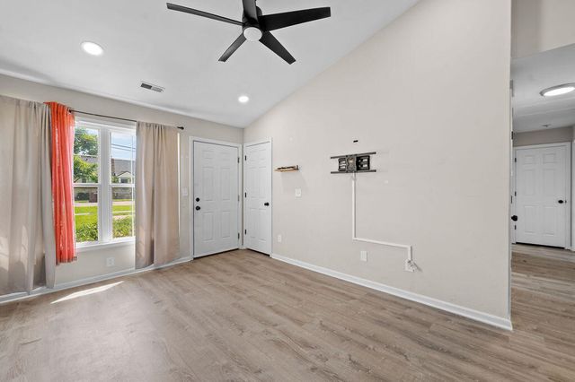 99 Sanders Drive, Florence, KY 41042