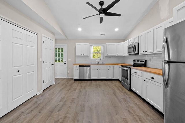 99 Sanders Drive, Florence, KY 41042