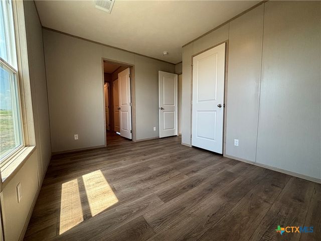 4927 Mustang Way, San Marcos, TX 78666