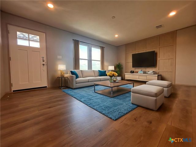 4927 Mustang Way, San Marcos, TX 78666